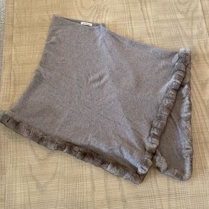 NEOT Rex Rabbit Trjmmed Shawl